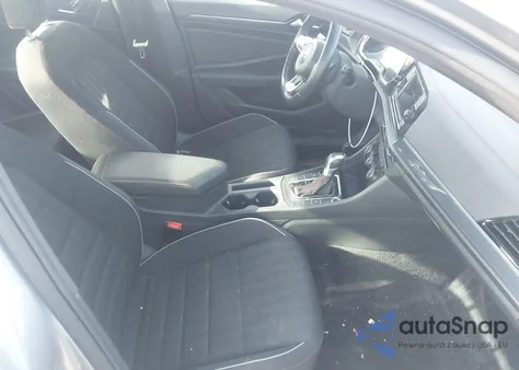 2019 Volkswagen Jetta Gli 2.0T 35Th Anniversary Edition/2.0T Autobahn/2.0T S from USA, damaged, VIN 3VW6T7BU3KM221714